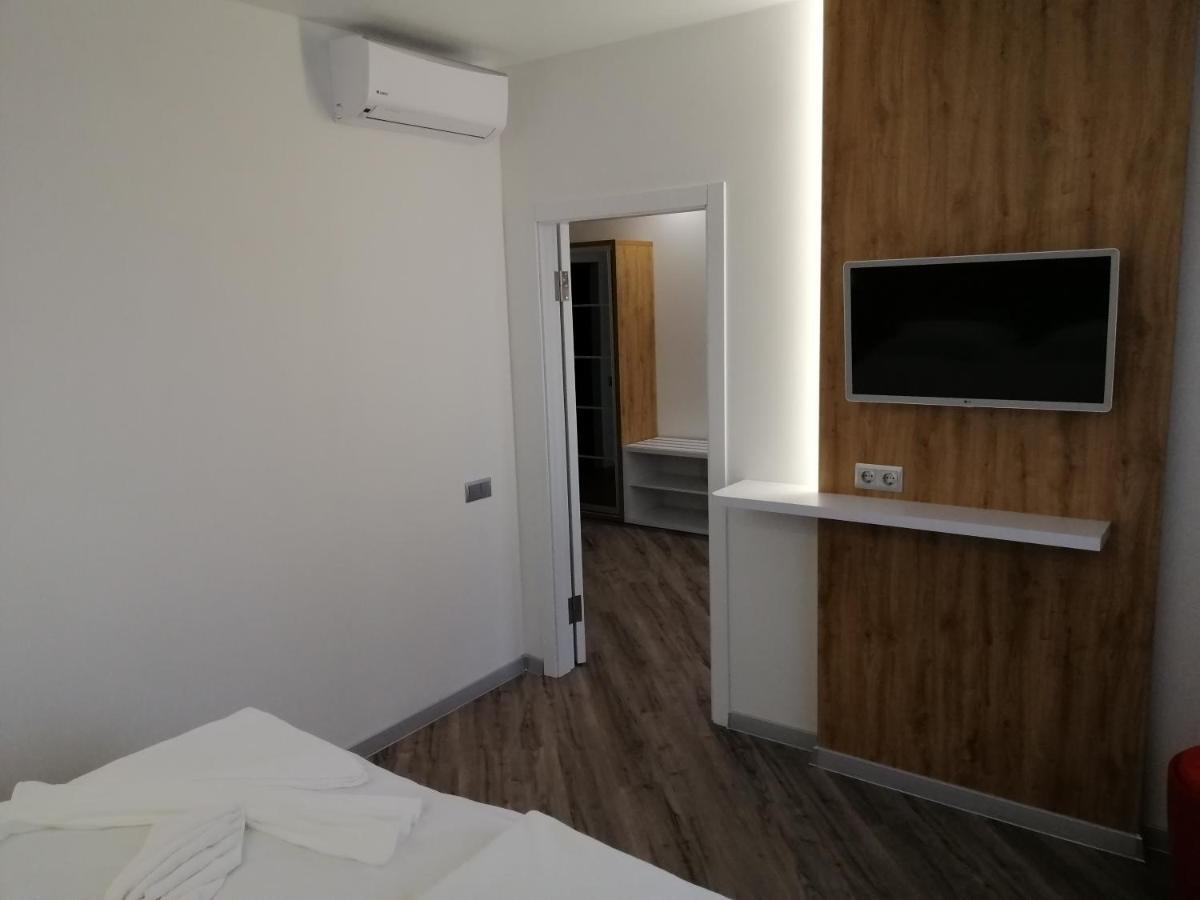 Guest House Bar  Εξωτερικό φωτογραφία