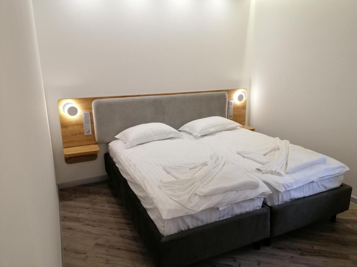 Guest House Bar  Εξωτερικό φωτογραφία